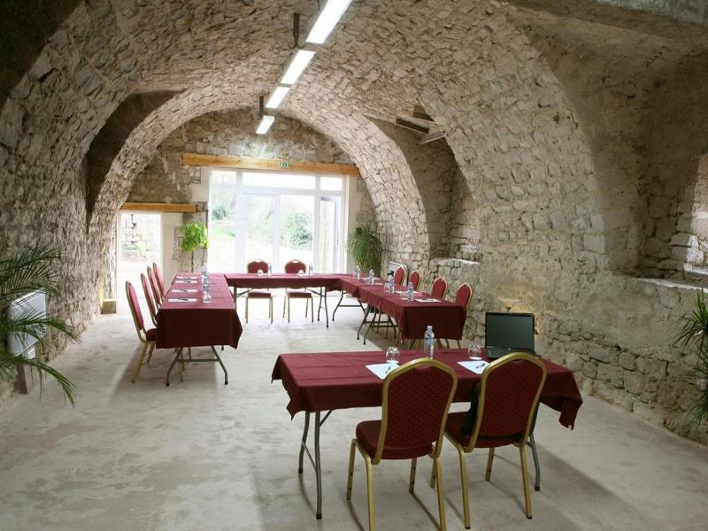 Domaine Saint Esteve Мийо Экстерьер фото